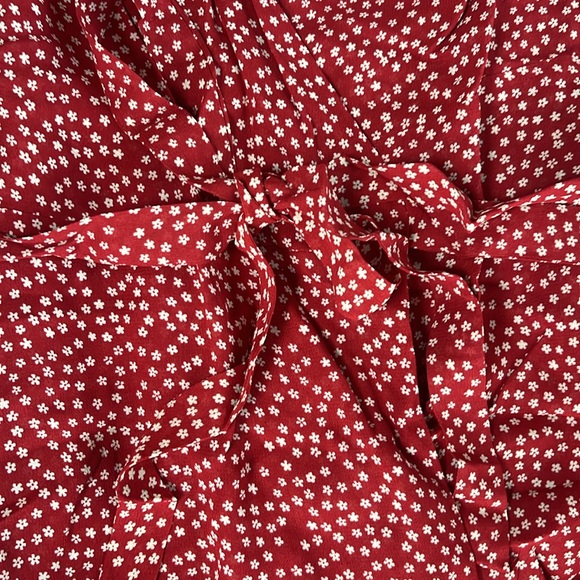 REFORMATION midi wrap dress red/with white mini flowers - Picture 5 of 6